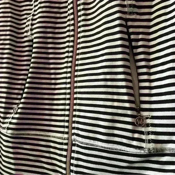 LULULEMON Daily Yoga Jacket Classic Stripe Mint Moment Black / Black Sz. 6 - Picture 13 of 16